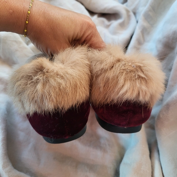 Zara Plush Velvet Purple and Tan Slippers - Picture 6 of 7